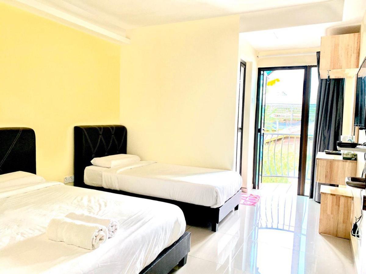Adam Hotel Cameron Highlands Exterior photo